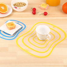 Load image into Gallery viewer, 6 PCS Kitchen Chopping Blocks Flexible Transparent PP Cutting Boards, S(20x14.8cm), M(30.5x23.5cm), L(42x31.5cm)