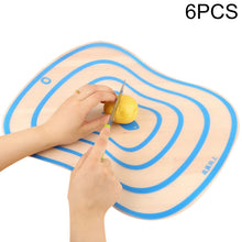 Load image into Gallery viewer, 6 PCS Kitchen Chopping Blocks Flexible Transparent PP Cutting Boards, S(20x14.8cm), M(30.5x23.5cm), L(42x31.5cm)