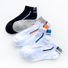 Load image into Gallery viewer, 5 Pairs Cotton Socks Men&#39;s Solid Color Fashion Male Boat Socks