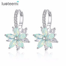Load image into Gallery viewer, Cute Romantic Lovely Clear Stone Flower Shape Convenient Simple Stud Copper Cubic Zirconia Earrings, Blue, Green, Pink, Yellow