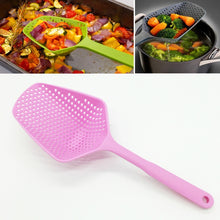 Load image into Gallery viewer, Plastic Drain Shovel Strainers Water Leaking Shovel Kitchen Cooking Ice Shovel Colander