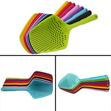 Load image into Gallery viewer, Plastic Drain Shovel Strainers Water Leaking Shovel Kitchen Cooking Ice Shovel Colander