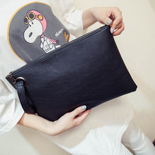Load image into Gallery viewer, Simple Retro Ladies Handbag Fashion Large Capacity Clutch Bag Zipper Envelope Bag