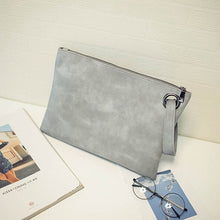 Load image into Gallery viewer, Simple Retro Ladies Handbag Fashion Large Capacity Clutch Bag Zipper Envelope Bag