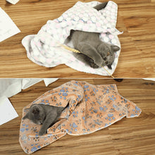 Load image into Gallery viewer, Soft Flannel Pet Blanket Dots Printed Breathable Bed Mat Warm Pet Sleeping Cushion Cover for Pet Dog Cat, S, M, L