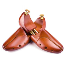 Load image into Gallery viewer, 1 Pair Solid Wood Retractable Shoe Last Adjustable Shoe Supporter Shaping Moisture-Proof Shoe Support, 37-38, 39-40, 41-42, 43-44, 45-46