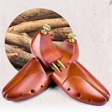 Load image into Gallery viewer, 1 Pair Solid Wood Retractable Shoe Last Adjustable Shoe Supporter Shaping Moisture-Proof Shoe Support, 37-38, 39-40, 41-42, 43-44, 45-46