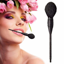 Load image into Gallery viewer, Wool Rattan Blush Brush Personality Beauty Tool