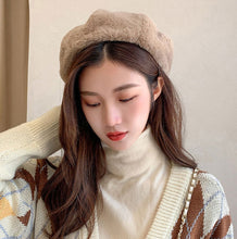 Load image into Gallery viewer, Autumn and Winter Beret Ladies Hats Plush Warmth Retro Painter Hat