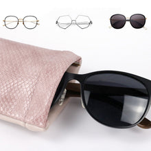 Load image into Gallery viewer, Snake Print PU Elastic Leather Sunglasses Bag  Myopia And Presbyopic Glasses Bag