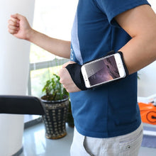 Load image into Gallery viewer, Running Sports Mobile Phone Wrist Bag, Specification:Under 5.5 inches