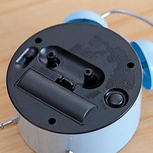 Load image into Gallery viewer, Cartoon Alarm Clock Ringing At The Bedside Of Students Metal Alarm Clock With Night Light, Color Random Deilvery, Cartoon Alarm Clock