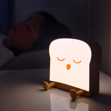 Load image into Gallery viewer, F-L-01 Toast Bread Night Light With Mobile Phone Holder Children Bedroom Timing Sleep Light, F-L-01 Toast Bread Gluttonous, F-L-01 Toast Bread Snooze, F-L-01 Toast Bread Playful