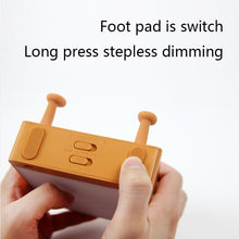 Load image into Gallery viewer, F-L-01 Toast Bread Night Light With Mobile Phone Holder Children Bedroom Timing Sleep Light, F-L-01 Toast Bread Gluttonous, F-L-01 Toast Bread Snooze, F-L-01 Toast Bread Playful