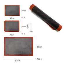 Load image into Gallery viewer, Hollow Non-Stick High Temperature Baking Mat Breathable Glass Fiber Baking Pan Mat, 40x30cm Straight Angle, 12 Lap 40x30cm Cut Angle, 18 Lap 40x30cm Straight Angle, 57x37cm Straight Angle