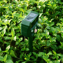 Load image into Gallery viewer, USB Solar Ultrasonic Outdoor Insect Repellent And Mouse Repellent, Insect Repellent