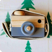 Load image into Gallery viewer, Cute Nordic Hanging Wooden Camera Toys for Kids