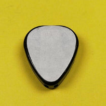 Load image into Gallery viewer, 100 PCS ABS Storage Box for Guitar Pick, Random Color Delivery, Heart-shaped Pick Box, Large Triangular Pick Box