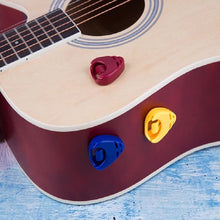 Load image into Gallery viewer, 100 PCS ABS Storage Box for Guitar Pick, Random Color Delivery, Heart-shaped Pick Box, Large Triangular Pick Box