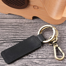 Load image into Gallery viewer, 2 PCS Handmade Crazy Horse Leather Retro Keychain Car Couple Keychain, Double Ring