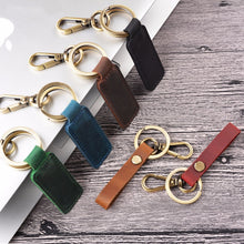 Load image into Gallery viewer, 2 PCS Handmade Crazy Horse Leather Retro Keychain Car Couple Keychain, Double Ring