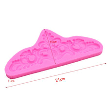 Load image into Gallery viewer, Retro Embossed Fondant Chocolate Cake Silicone Mold, Grey, Pink