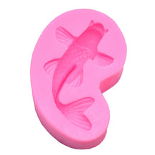 Load image into Gallery viewer, 2 PCS Goldfish Baking Fondant Silicone Mold Cake Decorating, Goldfish