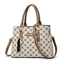 Load image into Gallery viewer, 422 Large Capacity Printing Handbag, Deep Coffee Deep Coffee Print, Bronze Deep Coffee Print, Dark Red Deep Coffee Print, Bronze Rice White Print, Rice White Rice White Print