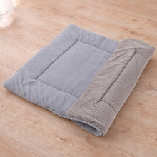 Load image into Gallery viewer, Double Sided Pet Mat Four Seasons Warm Dog Blanket,Size:, S, M, L