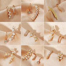 Load image into Gallery viewer, Simple Small Drilling Lug Clip Geometric Zircon Earrings, DZ-523, DZ-522, DZ-521, DZ-520, DZ-519, DZ-518, DZ-517, DZ-516, DZ-515, DZ-514, DZ-513, DZ-512, DZ-510, DZ-509