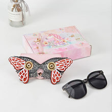 Load image into Gallery viewer, Cute Quirky PU Sunglasses Case Portable Glasses Bag with Hanging Buckle