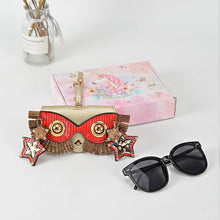 Load image into Gallery viewer, Cute Quirky PU Sunglasses Case Portable Glasses Bag with Hanging Buckle