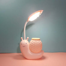 Load image into Gallery viewer, L-0 Cartoon Snail Pen Holder USB Rechargeable LED Soft Eye-Protection Desk Lamp