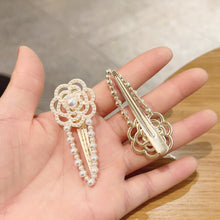 Load image into Gallery viewer, Rhinestone Fashion Hair Clips Women Bangs Headwear, Styles:, 371 Fan, 380 Pearl