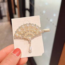 Load image into Gallery viewer, Rhinestone Fashion Hair Clips Women Bangs Headwear, Styles:, 371 Fan, 380 Pearl