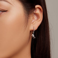Load image into Gallery viewer, S925 Sterling Silver Bear Twist White Gold Plated Animal Earrings, BSE729