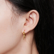 Load image into Gallery viewer, Sterling Silver S925 Diamond Stretch Cat Stretch Earrings, Size:, Small Platinum Plated, Large Platinum Plated, Large Gold Plated, Large Black Gold Plated, Large Rose Gold Plated