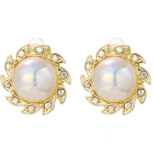 Load image into Gallery viewer, Baroque Earrings Pearl Ear Clip Women Without Ear Piercing, 1202 Long Gold, 1201 Long Silver, 0402 Short Gold, 0401 Short Silver, E2109-7 Half Round, E2109-8 Half Ellipse, E2109-10 Leaf Model, E2109-11 Five Small Pearls, E2109-14 Small Pearl           ...