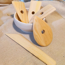 Load image into Gallery viewer, Wooden Skeleton Knife Pottery Scraper Handmade Tools, 5pcs/set