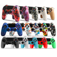 Load image into Gallery viewer, For PS4 Wireless Bluetooth Game Controller With Light Strip Dual Vibration Game Handle, White, Black, Red, Blue, Green, Rose Red, Letter, Line, Fire Ghost, Cartoon, Hulk, Skeleton, Gear, Lightning, Flame, Cloud, Burst, Wood Grain, Star Red             ...