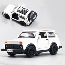 Load image into Gallery viewer, 1:36 Alloy Car Model Three Open Door Small Car Toys Cake Ornaments