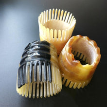 Load image into Gallery viewer, Cylindrical Horn Comb Short Shampoo Brush, Color Random Delivery, Brush
