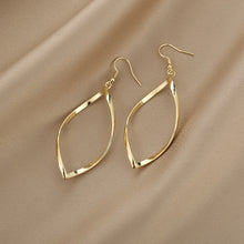 Load image into Gallery viewer, Twisted Rhombus Earrings Personality Exaggerated Earrings