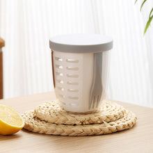 Load image into Gallery viewer, 600ml Fruit and Veggie Snack Cup with Lid and Fork Airtight Leak-proof Salad Box