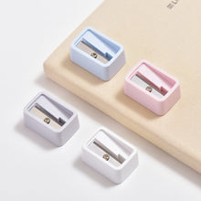 Load image into Gallery viewer, 5pcs Deli 0594 Mini Portable Children Pencil Sharpener