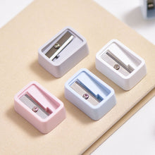 Load image into Gallery viewer, 5pcs Deli 0594 Mini Portable Children Pencil Sharpener