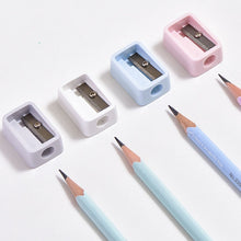 Load image into Gallery viewer, 5pcs Deli 0594 Mini Portable Children Pencil Sharpener