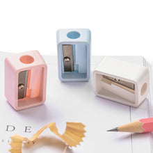 Load image into Gallery viewer, 5pcs Deli 0594 Mini Portable Children Pencil Sharpener