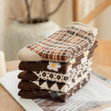 Load image into Gallery viewer, 1pair Women Autumn and Winter Socks Brown Color Thick Retro Mid-calf Socks