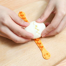 Load image into Gallery viewer, Lace Egg Cutter DIY Egg Mold Kitchen Salad Making Tools, 2pcs /Set